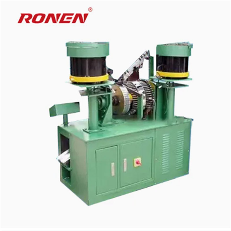 Rivet faciens apparatus